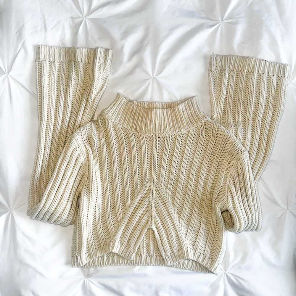 Stella Laguna Beach Ivory Cropped Knit Turtleneck Sweater